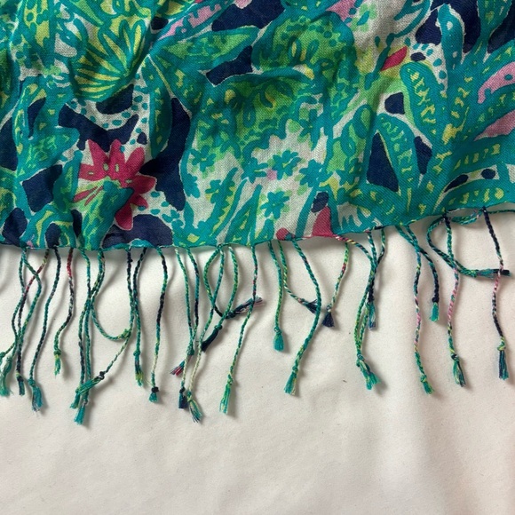 Lilly Pulitzer Murfee Trunk Show Scarf Silk & Cashmere 73236 Blue Green Elephant - Picture 3 of 6